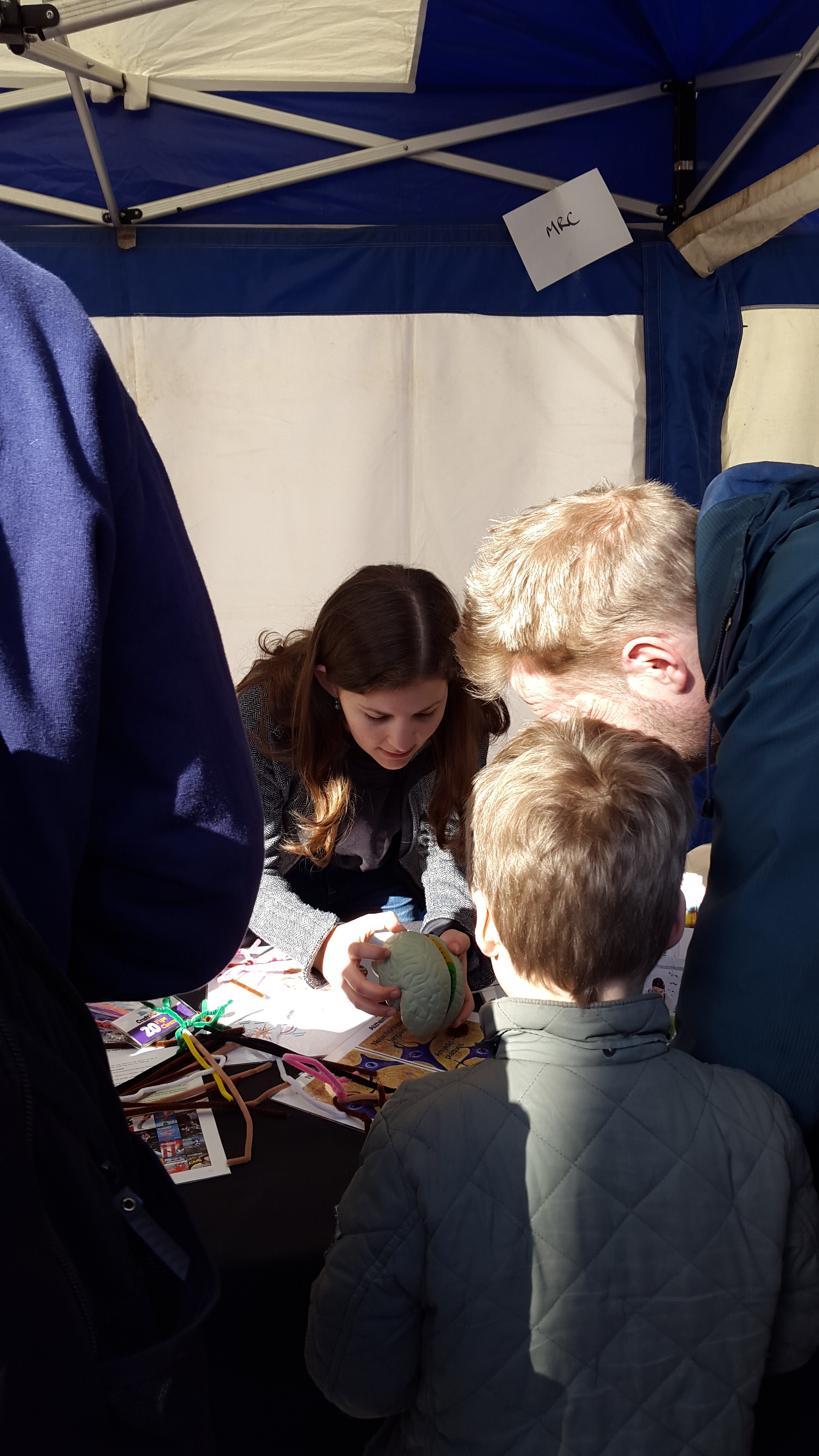 Unit members engage at the Oxfordshire Science Festival 2015