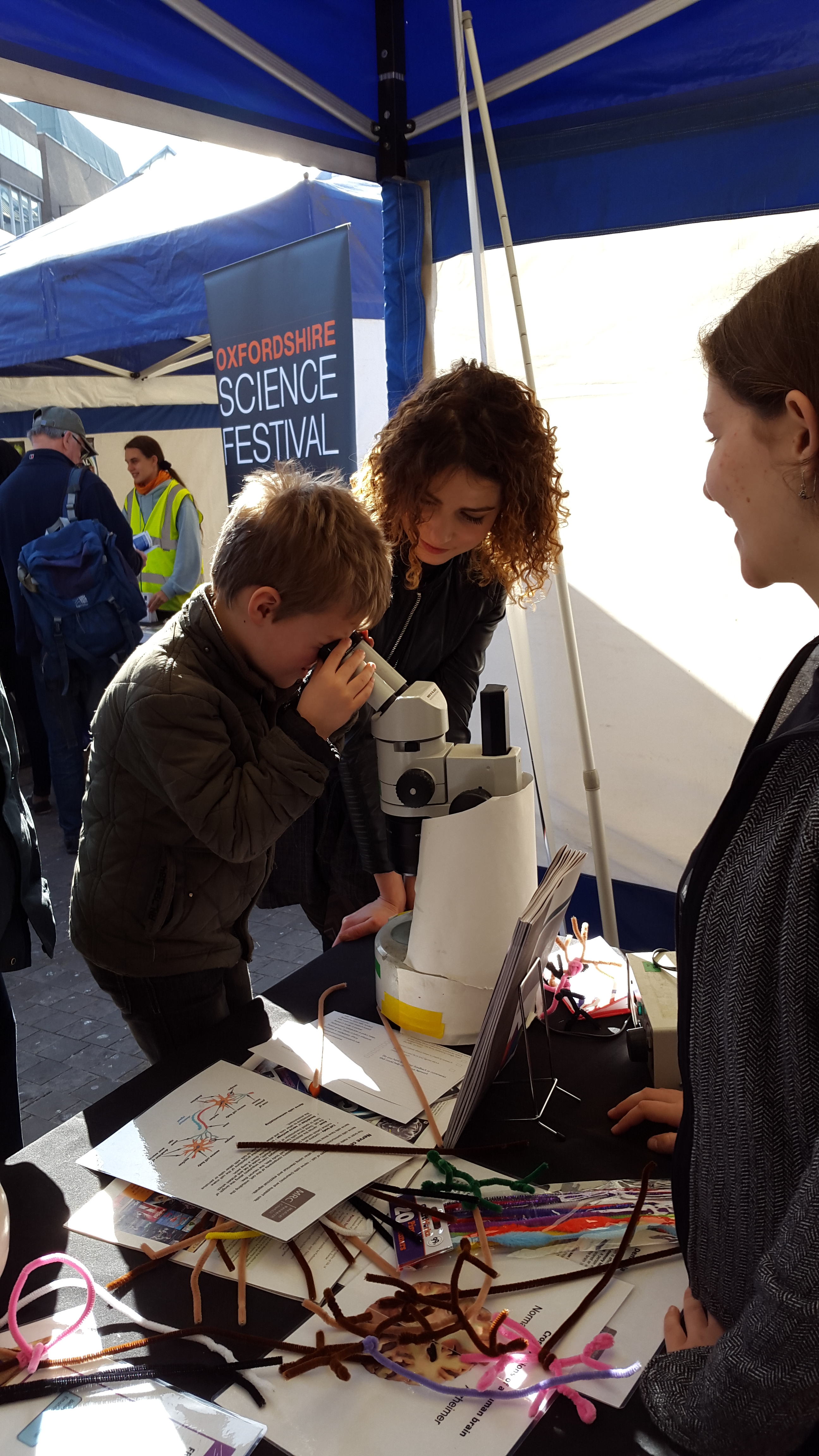 Unit members engage at the Oxfordshire Science Festival 2015