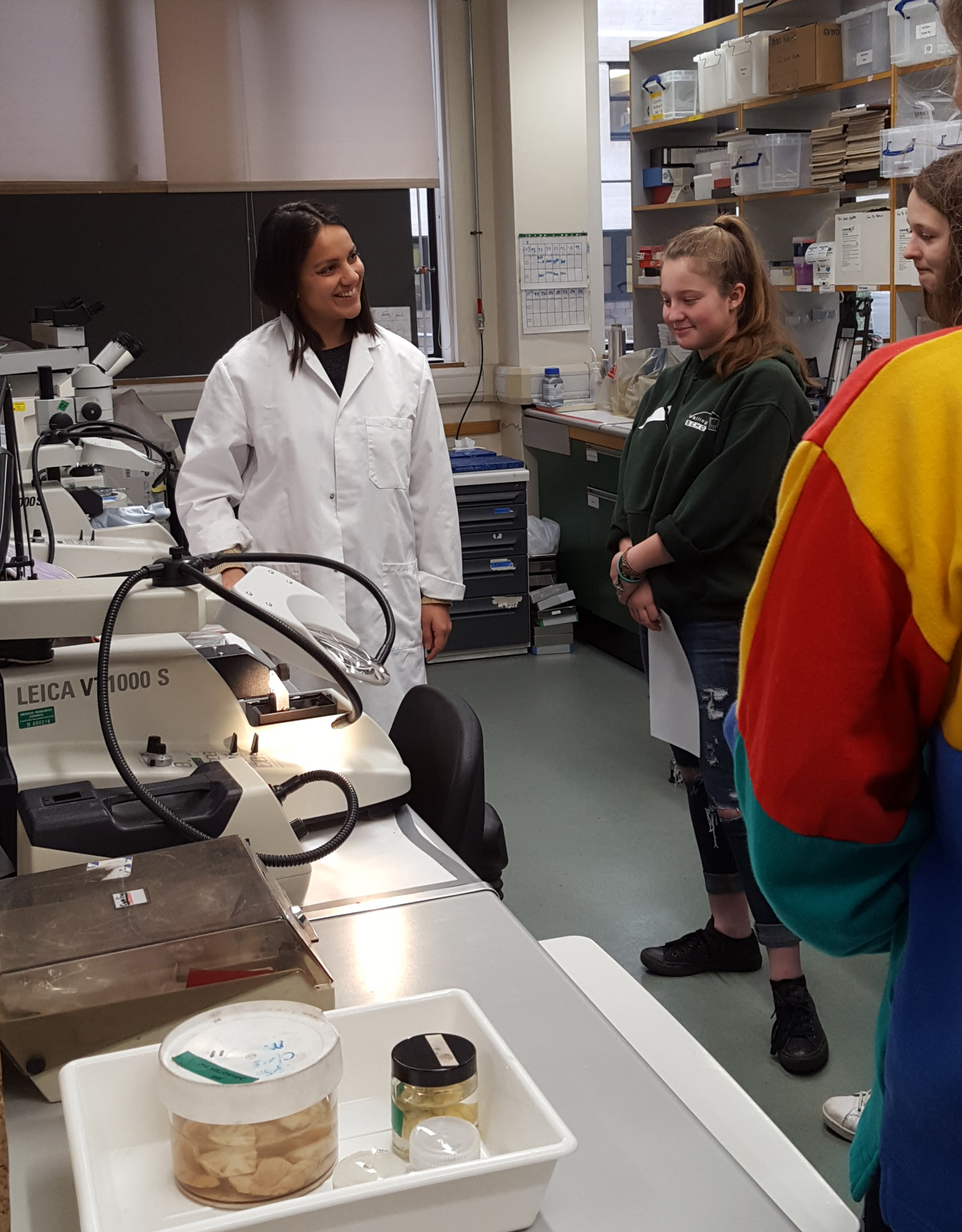 Pupils visited real working labs, where they could see for themselves some of the techniques and technologies used in the Unit’s research on the brain. Here, Unit scientist Dr Emilie Syed shows visiting pupils some of her research on brain structure.