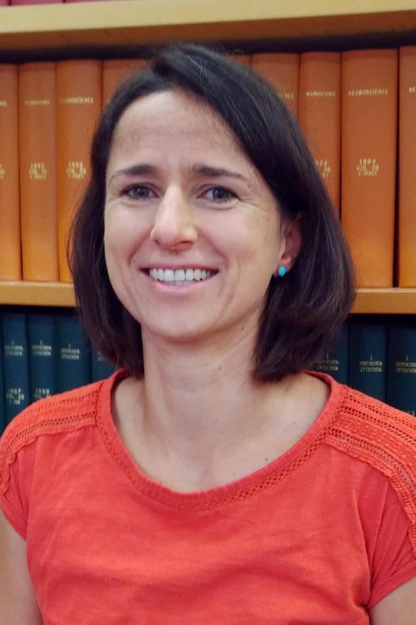 portrait photo of Katja Hartwich