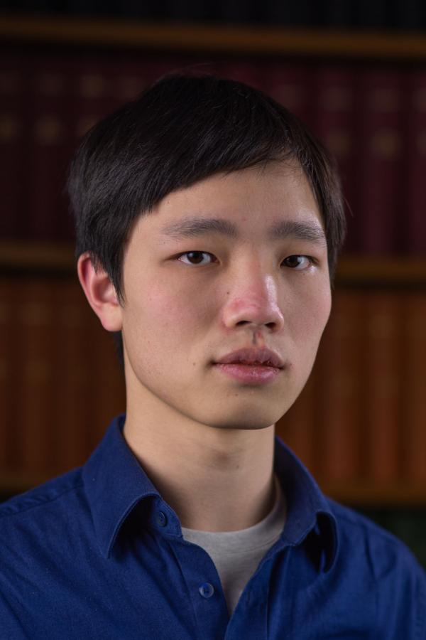Portrait photo of Yuhao Wang