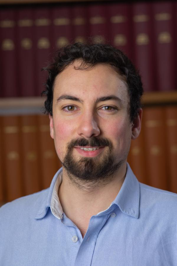 Portrait photo of Thomas Simpson