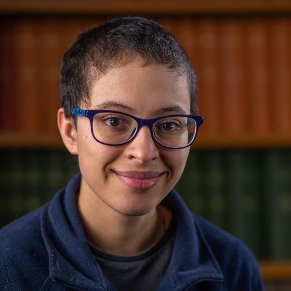 portrait photo of Cara Shearer