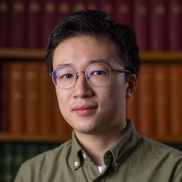 Portrait photo of Mufeng Tang