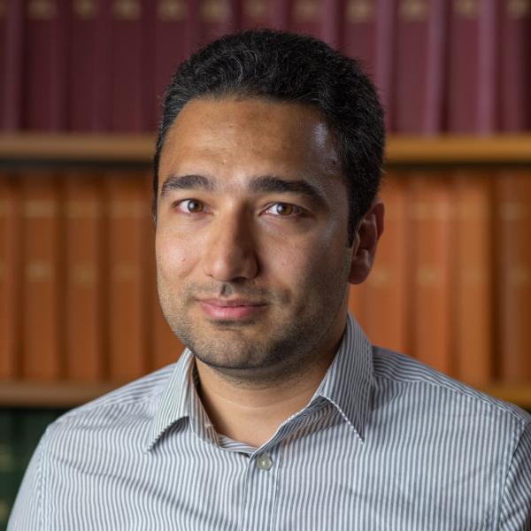 Portrait photo of  Nima Mirkhani.