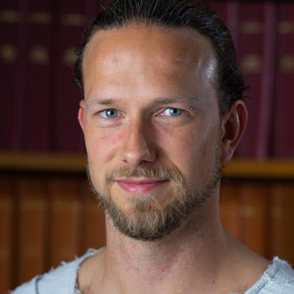 Portrait photo of Joram van Rheede 