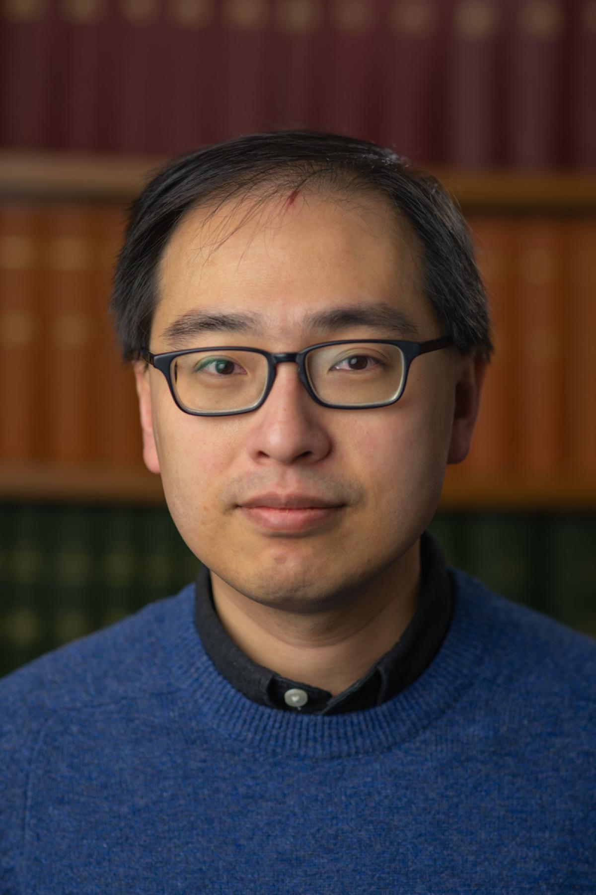 Portrait photo of Dr Teris Tam